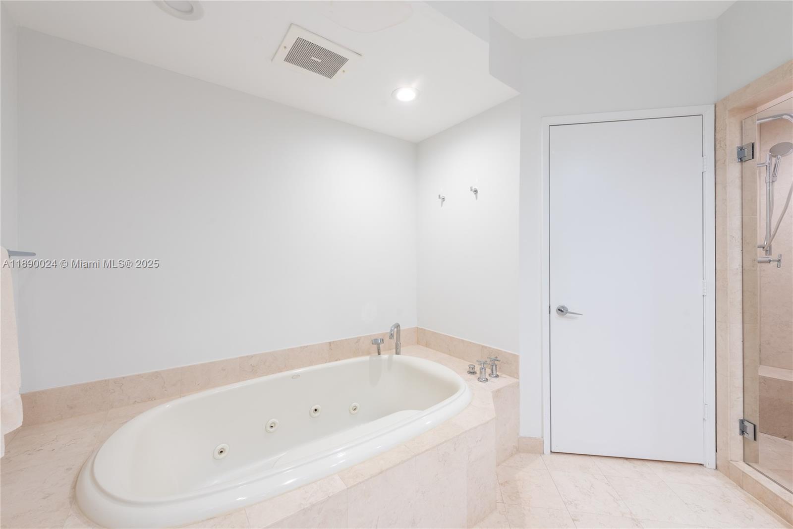 799 Crandon Blvd #607 Key Biscayne, FL 33149