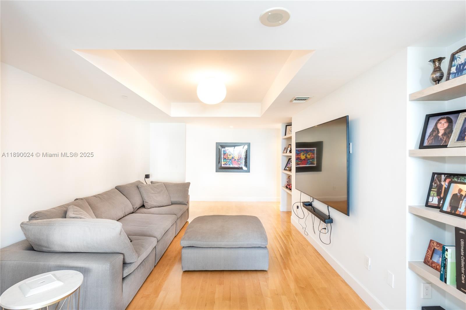 799 Crandon Blvd #607 Key Biscayne, FL 33149