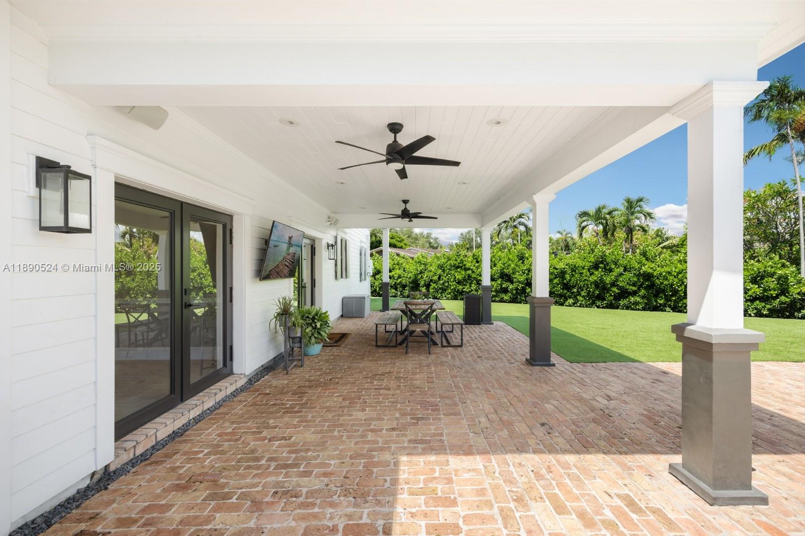 8521 SW 145th St Palmetto Bay, FL 33158