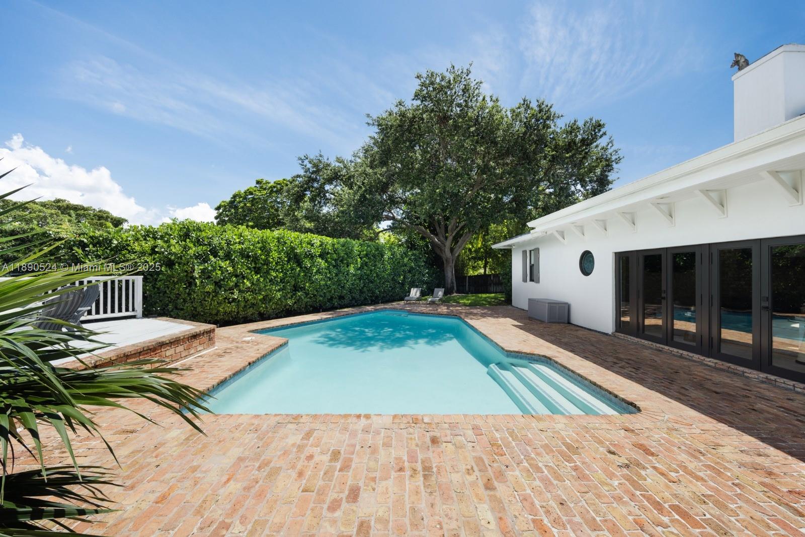 8521 SW 145th St Palmetto Bay, FL 33158