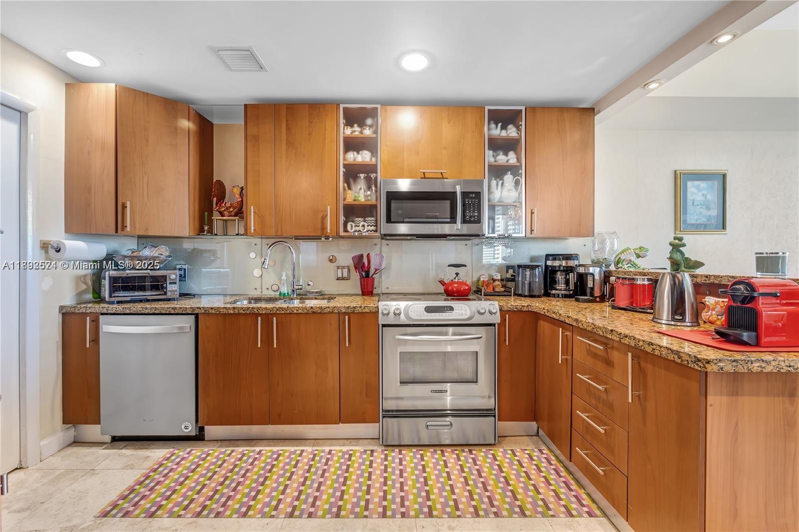 image Ocean Marine Yacht Club11