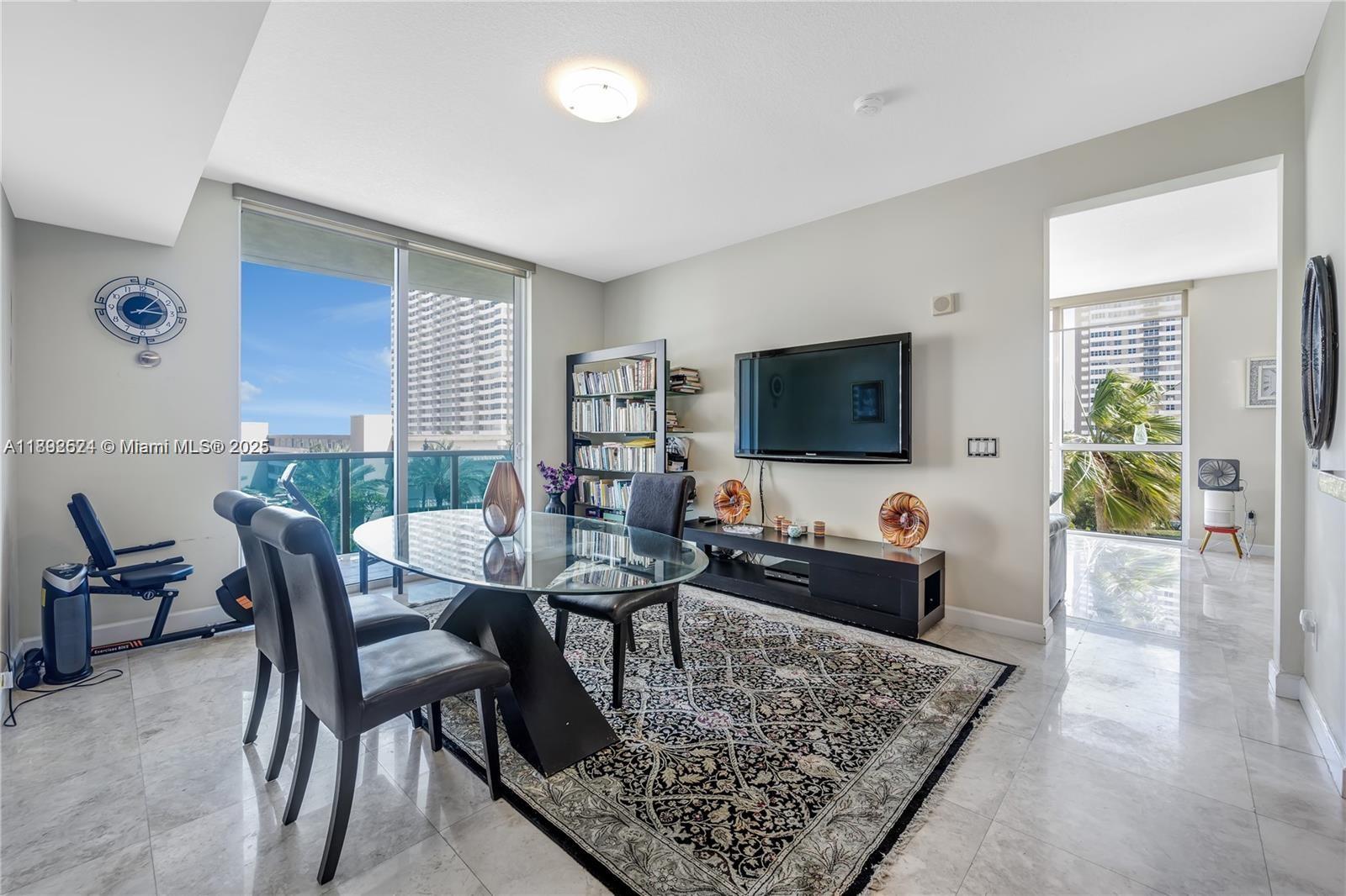 image Ocean Marine Yacht Club2