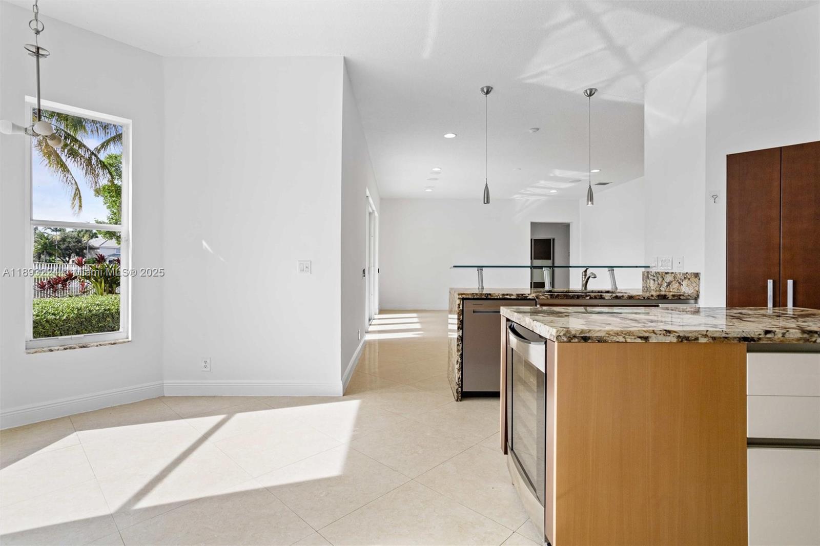 926 Marina Dr #926 Weston, FL 33327