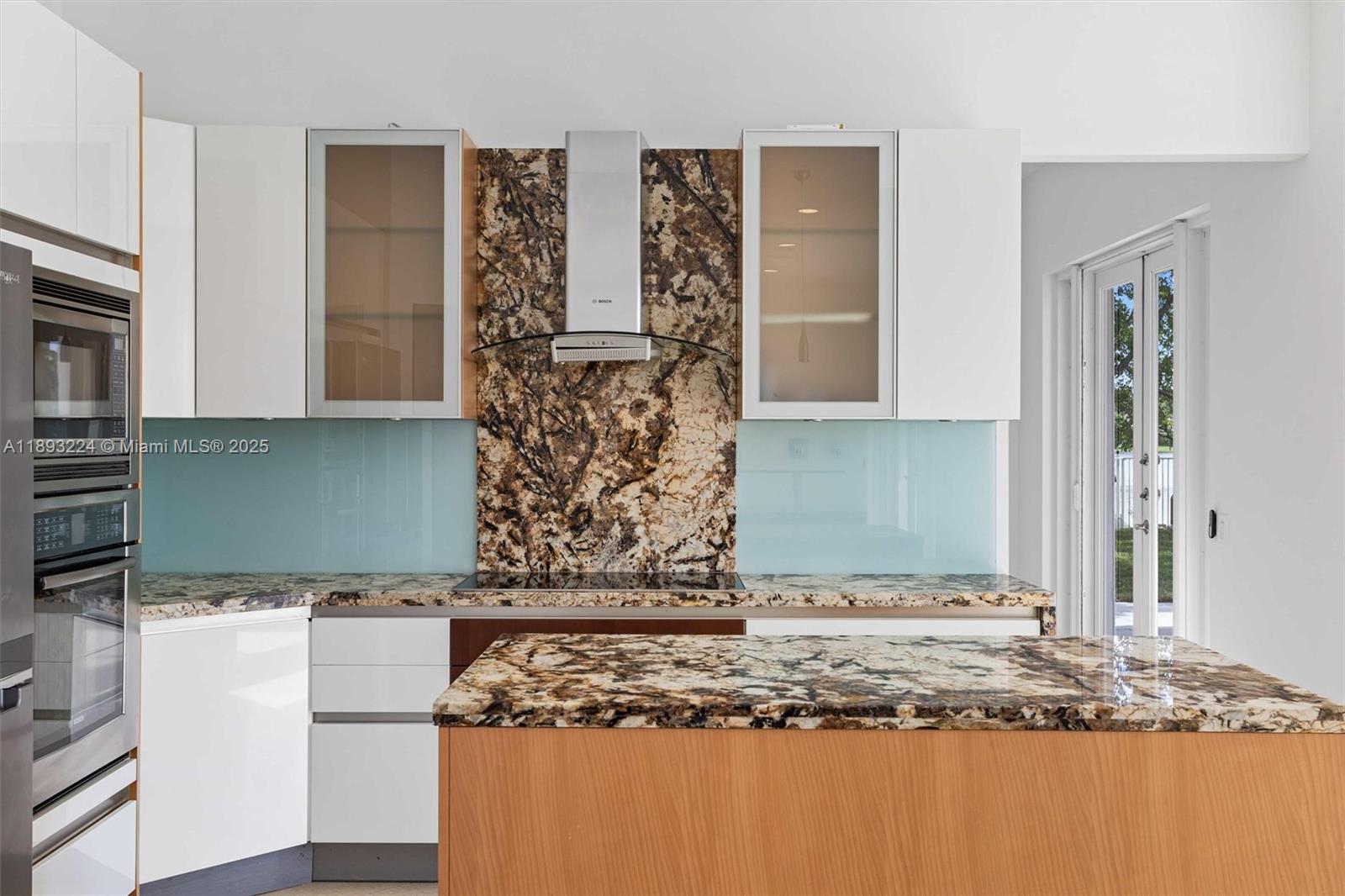 926 Marina Dr #926 Weston, FL 33327