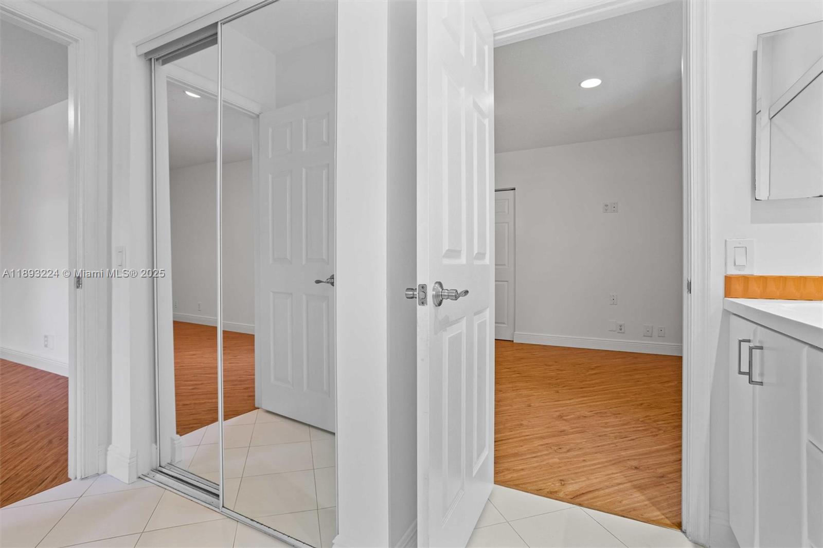 926 Marina Dr #926 Weston, FL 33327