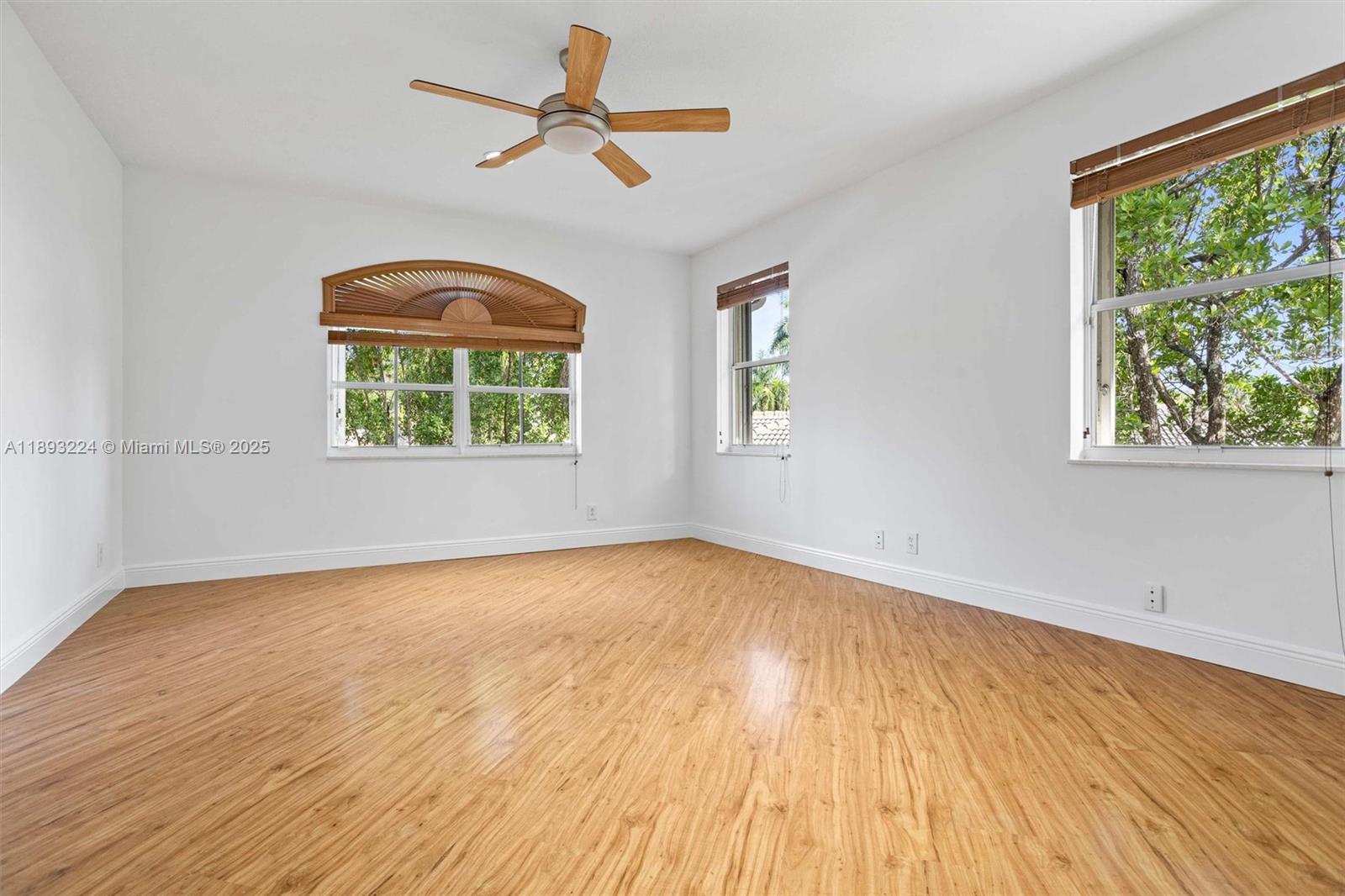 926 Marina Dr #926 Weston, FL 33327