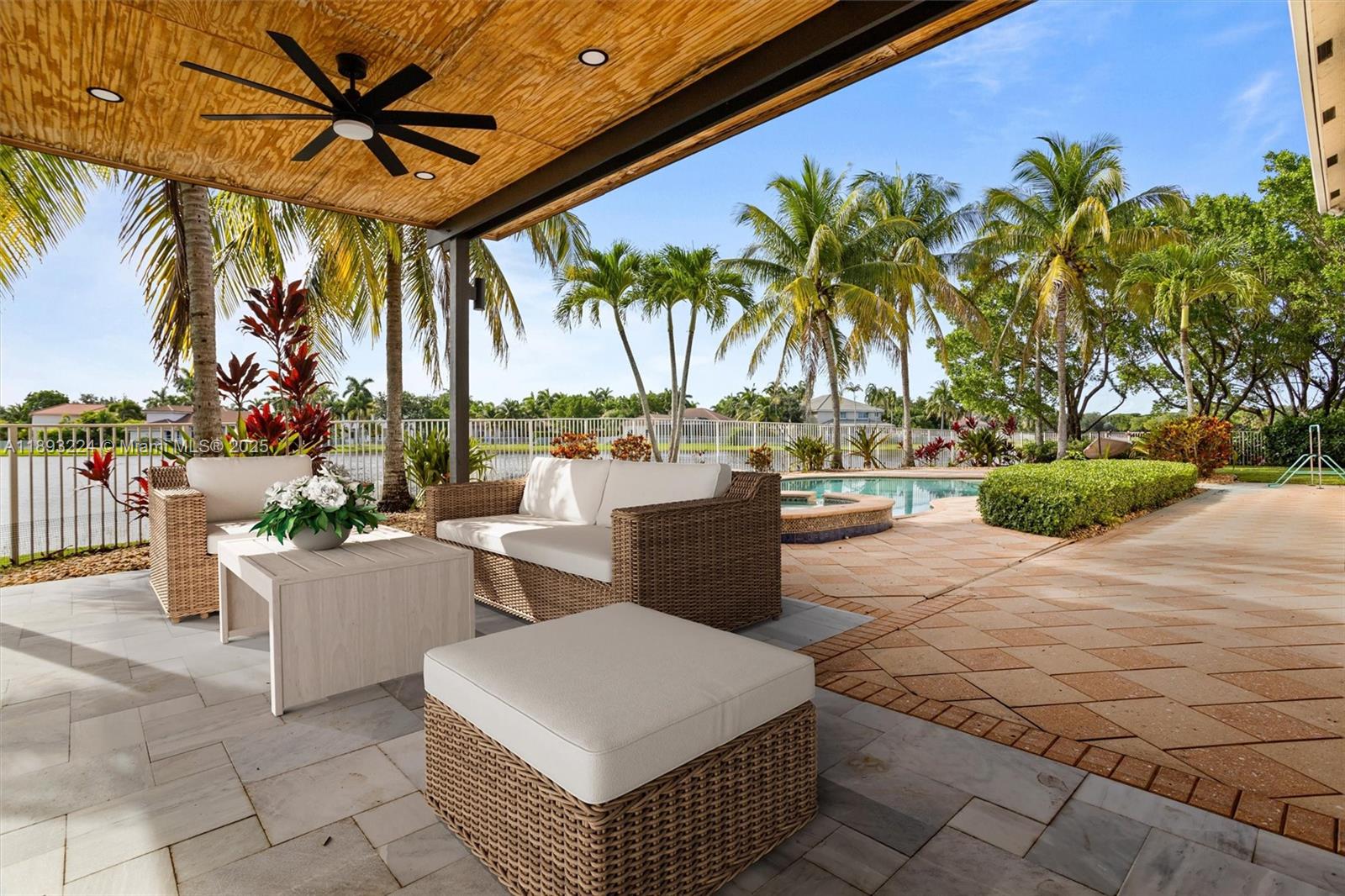 926 Marina Dr #926 Weston, FL 33327