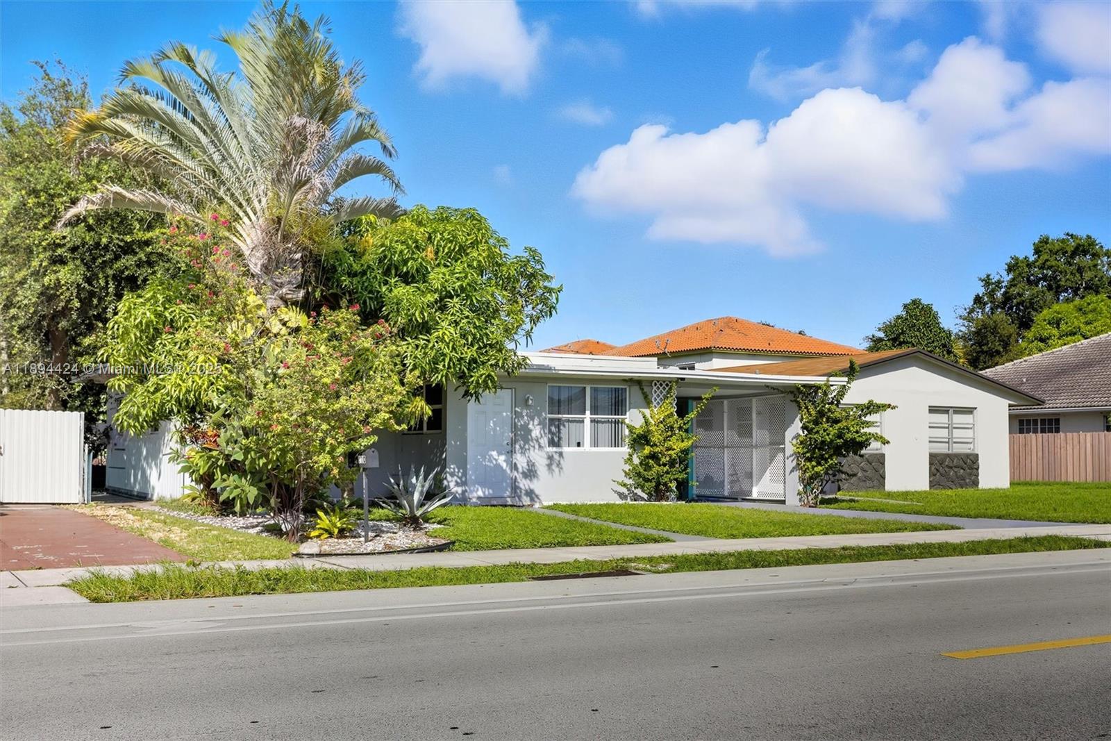 510 N 56th Ave