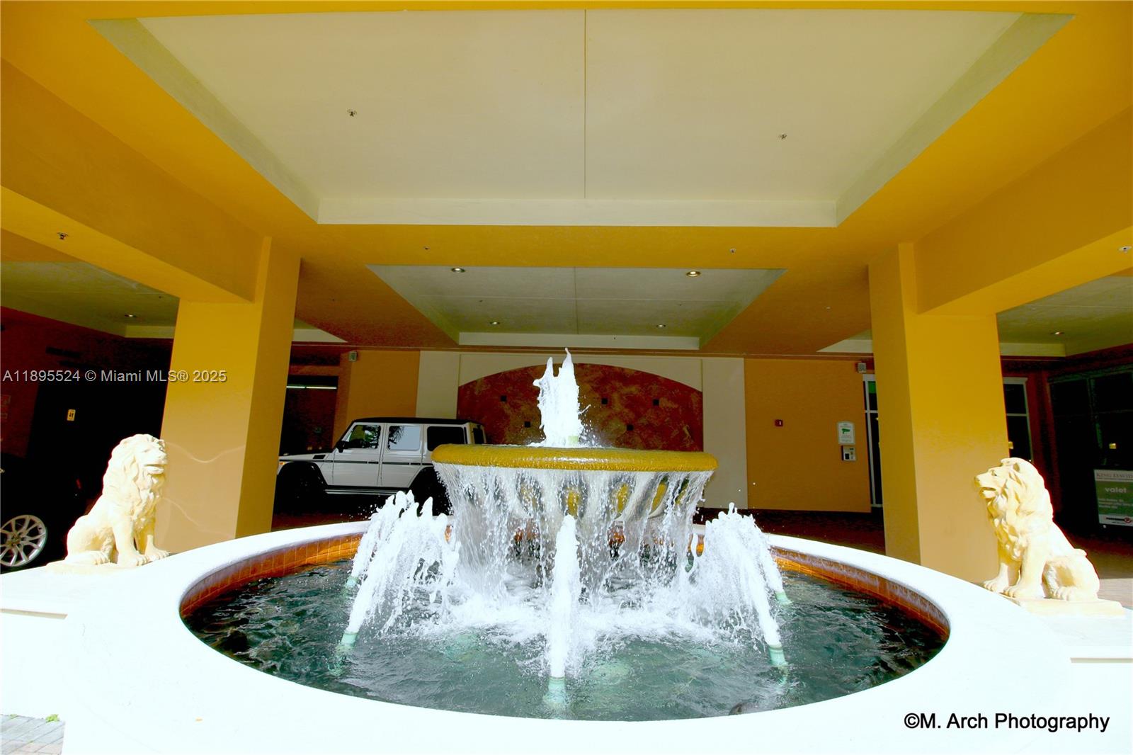 image King David Of Sunny Isles24