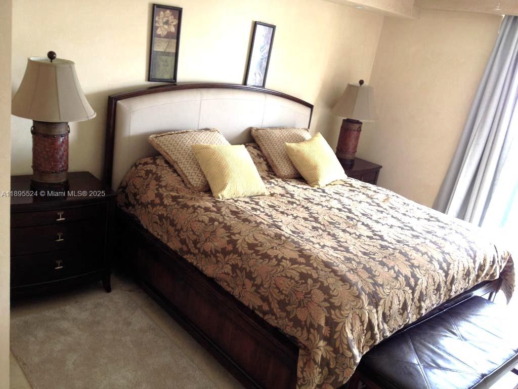 image King David Of Sunny Isles5