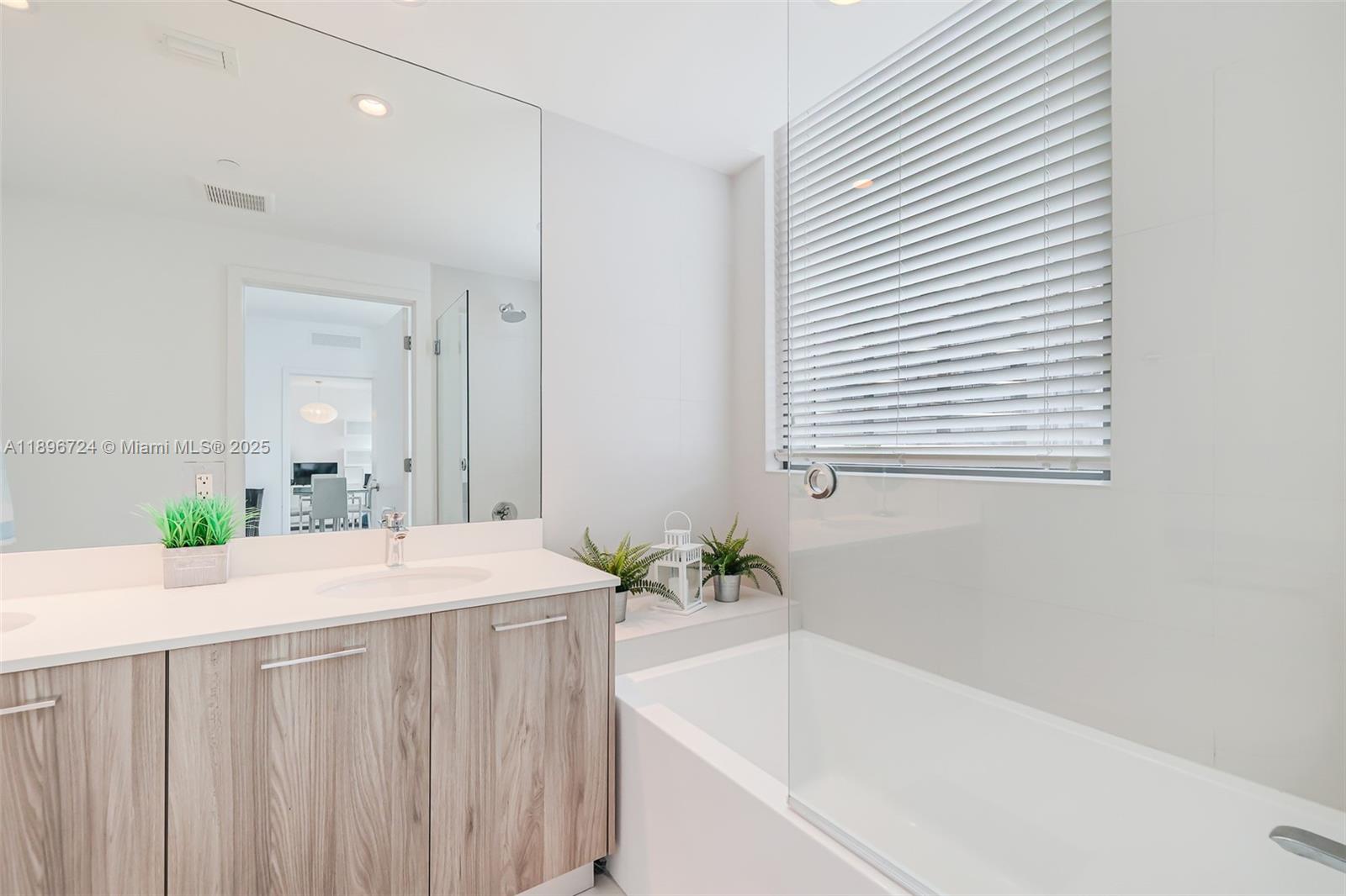 501 NE 31st St #1509 Miami, FL 33137