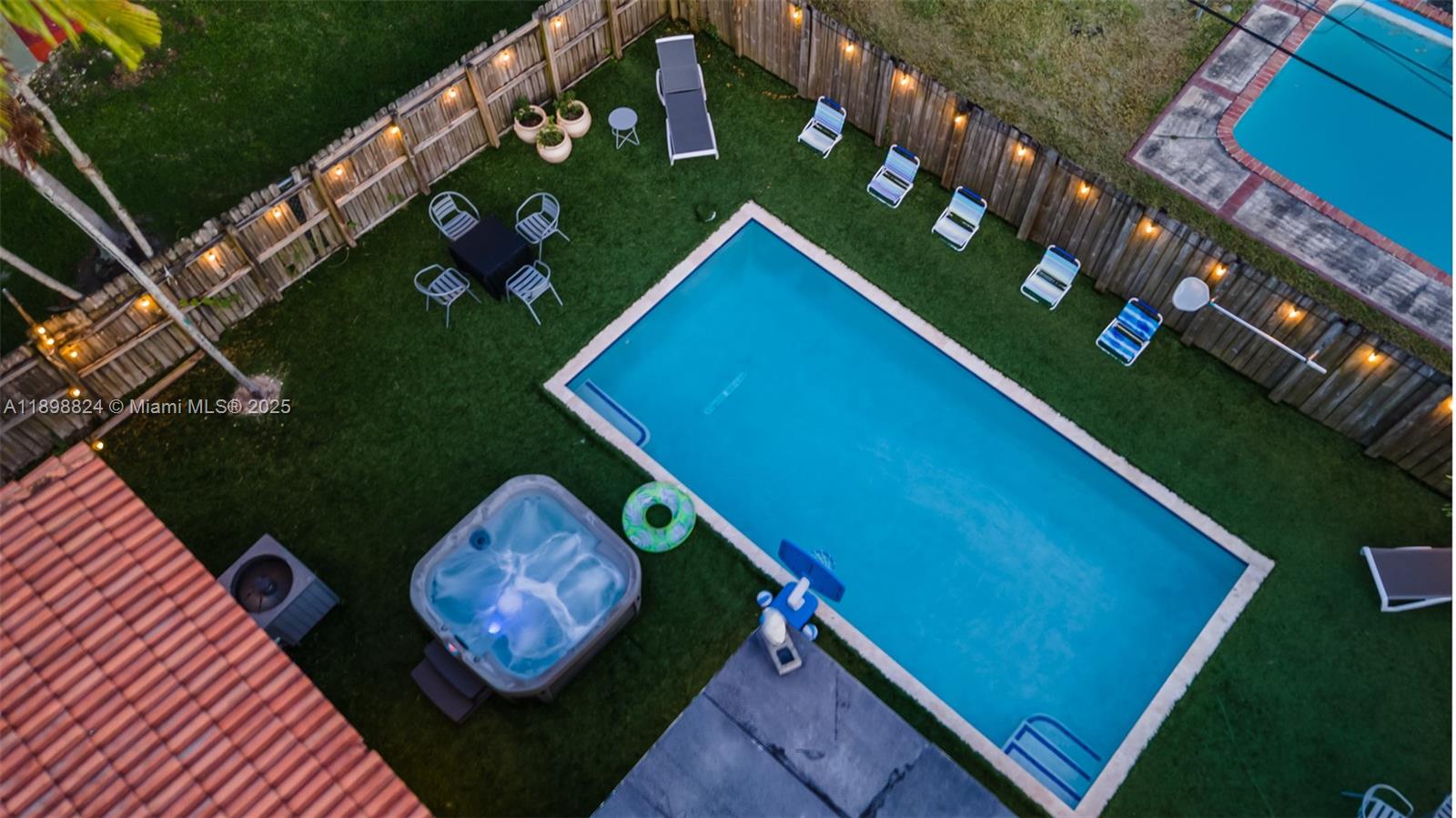 1024 NE 4th St Hallandale Beach, FL 33009