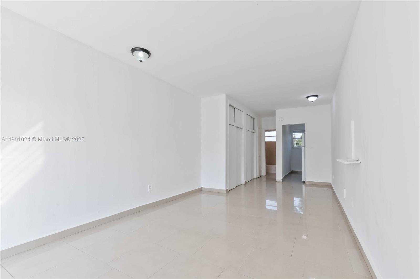 1685 Jefferson Ave #4