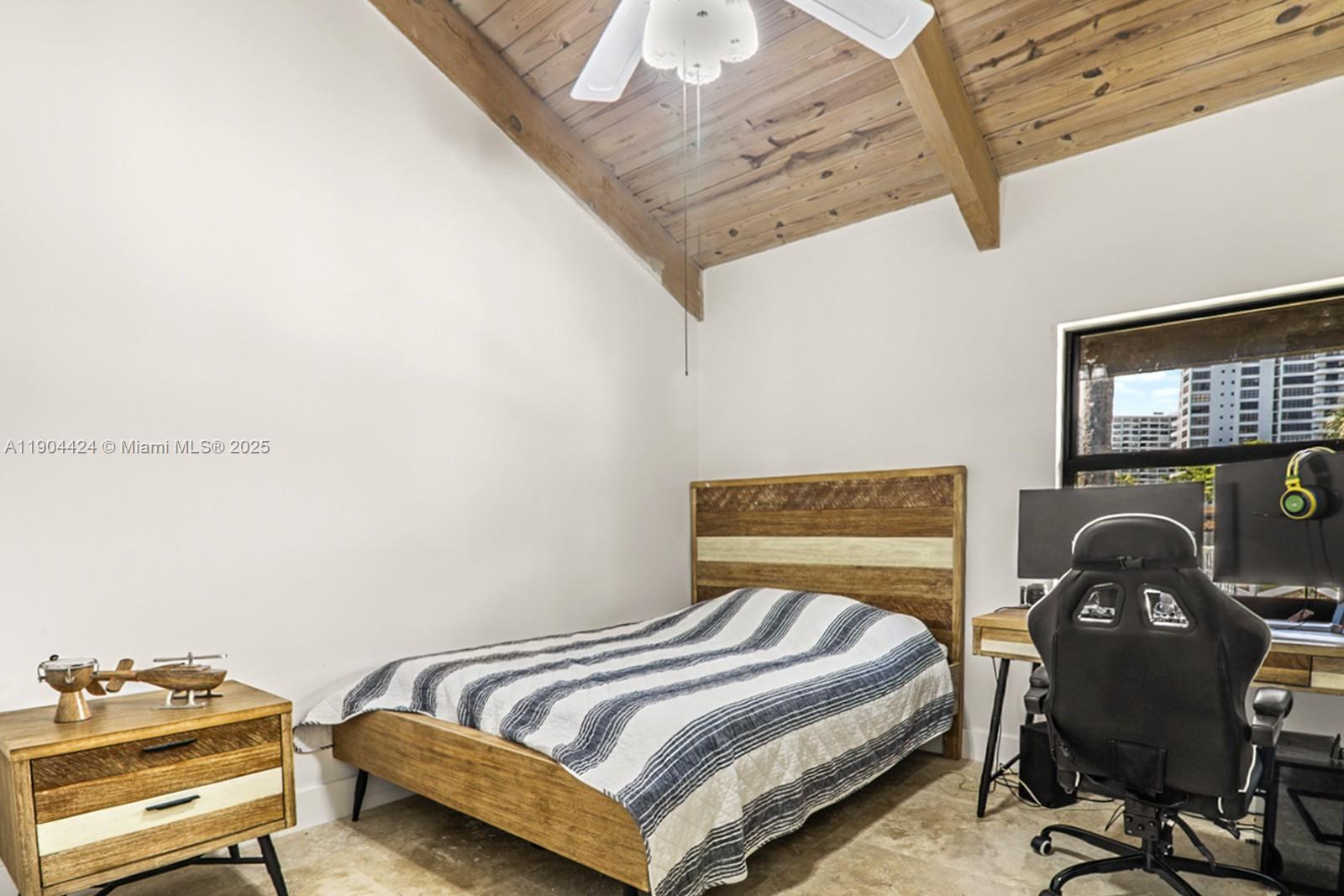 513 Leslie Dr #513 Hallandale Beach, FL 33009