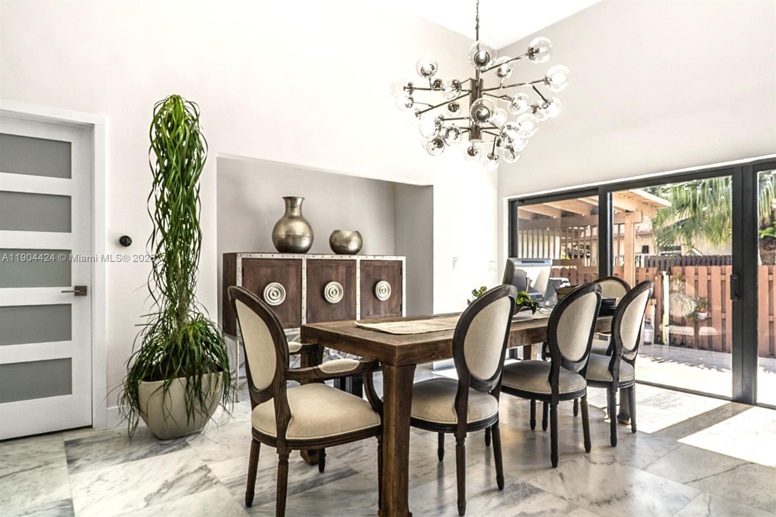 513 Leslie Dr #513 Hallandale Beach, FL 33009