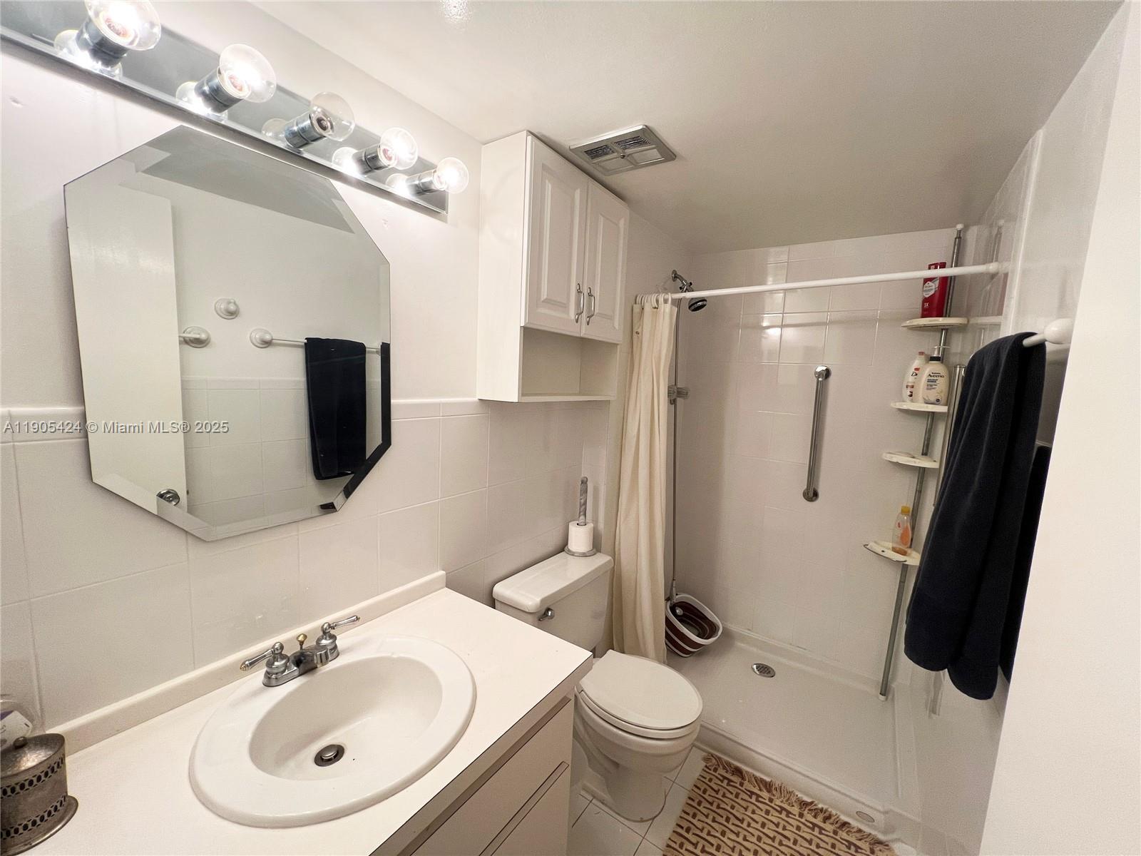 1205 Mariposa Ave #402 Coral Gables, FL 33146