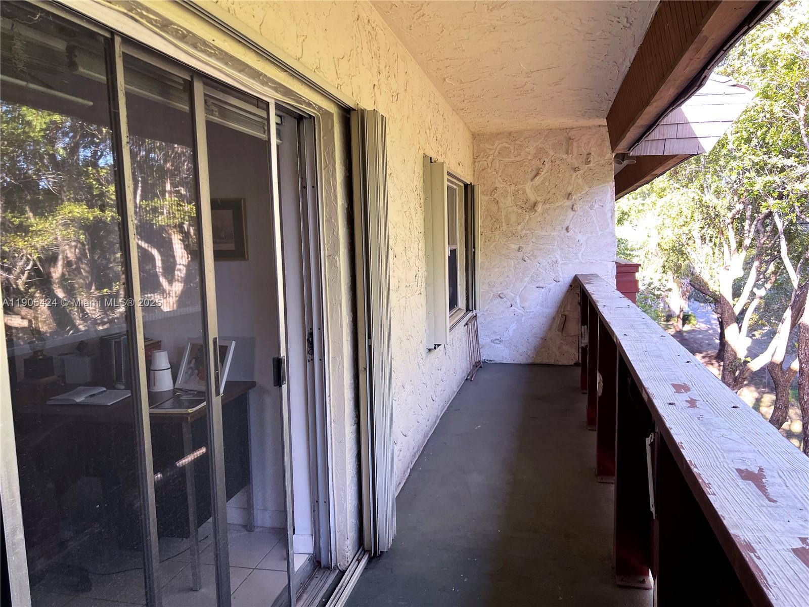 1205 Mariposa Ave #402 Coral Gables, FL 33146