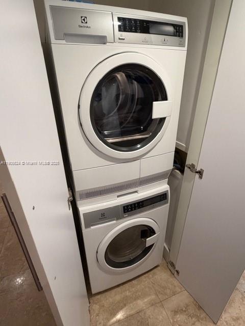 image Winston Towers 60026