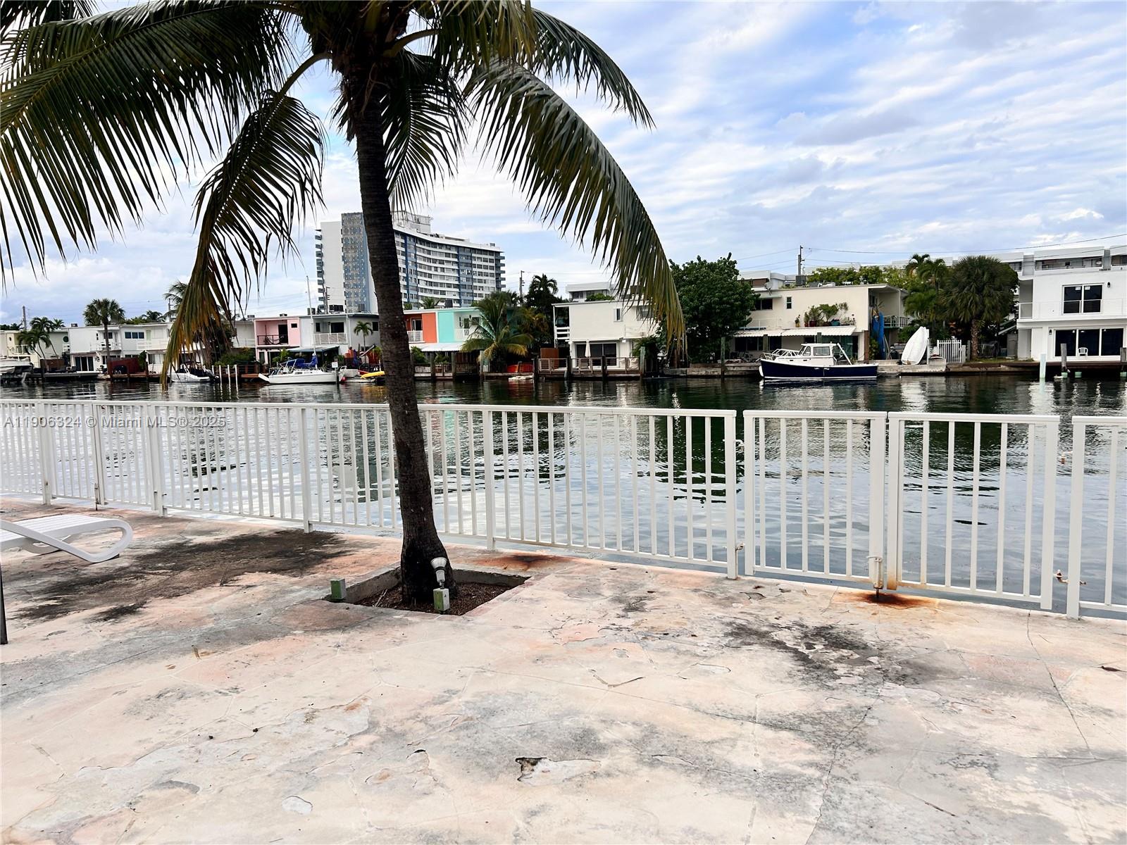 7207 Bay Dr #24 Miami Beach, FL 33141