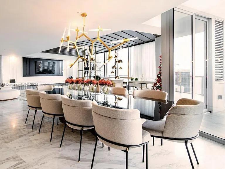 851 NE 1st Ave #4811