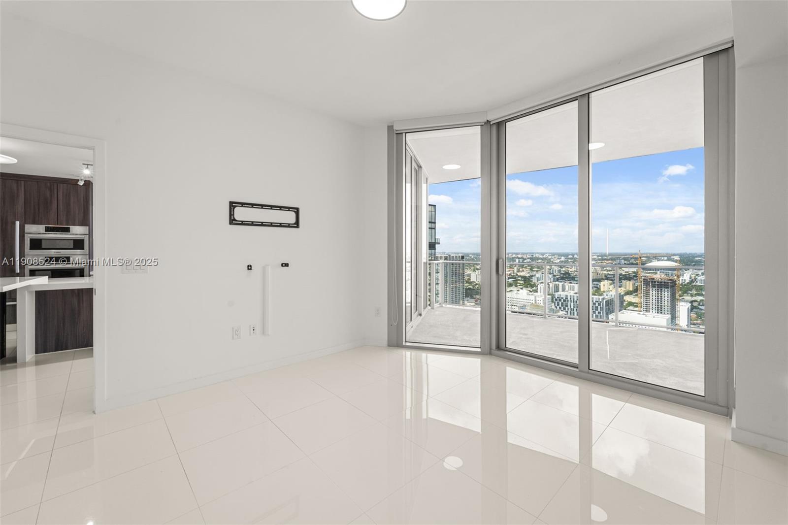 851 NE 1st Ave #4510 Miami, FL 33132