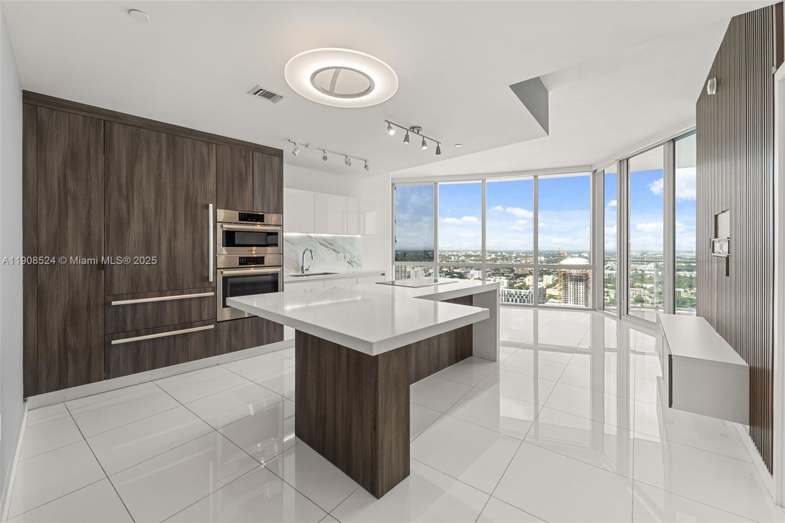 851 NE 1st Ave #4510 Miami, FL 33132