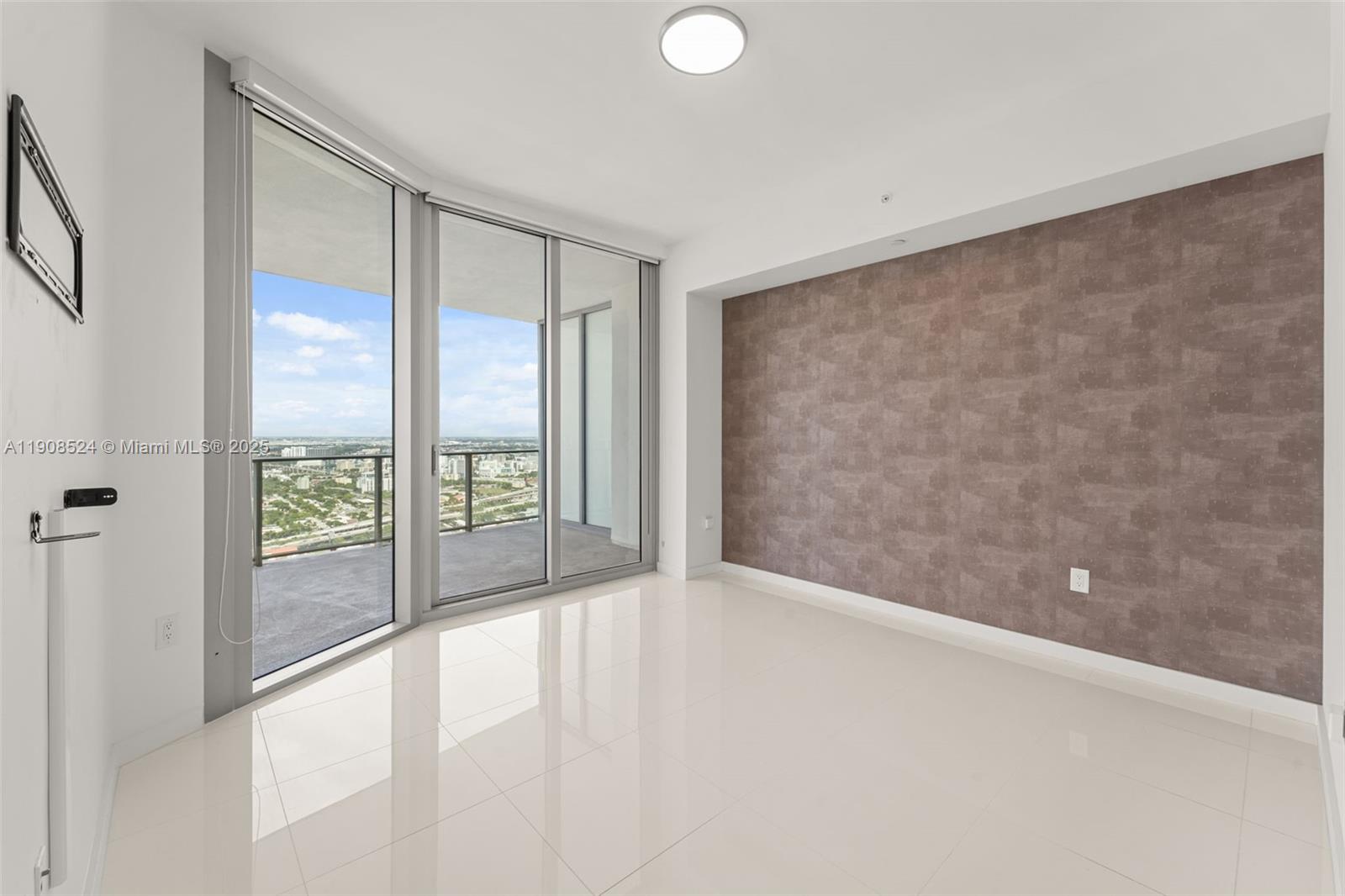 851 NE 1st Ave #4510 Miami, FL 33132