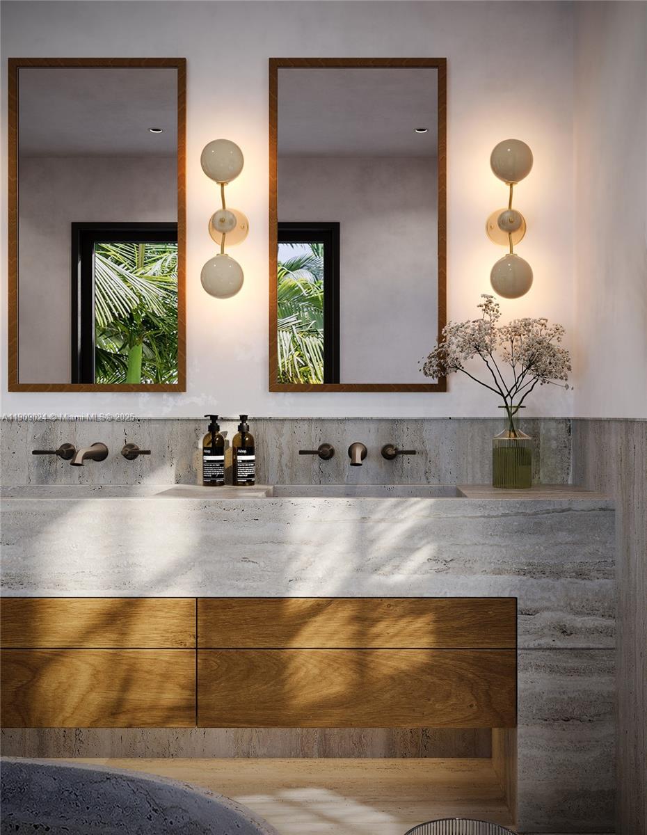 4727 N Bay Rd Miami Beach, FL 33140