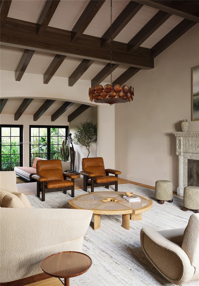 4727 N Bay Rd Miami Beach, FL 33140