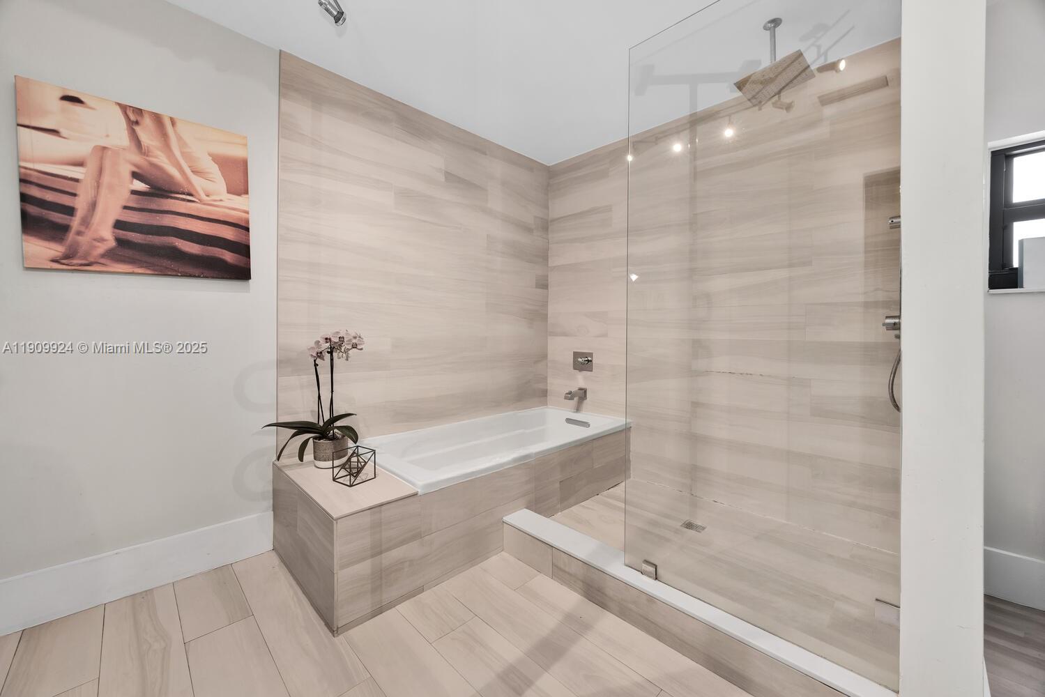 1009 Genoa St Coral Gables, FL 33134