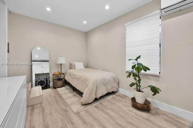 1009 Genoa St Coral Gables, FL 33134