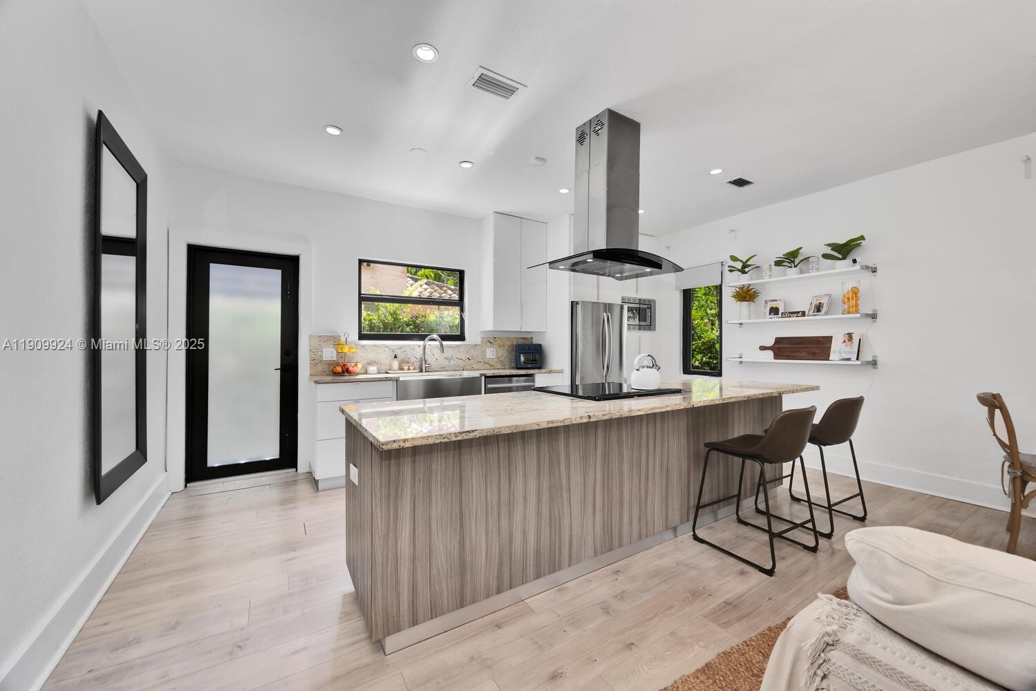 1009 Genoa St Coral Gables, FL 33134