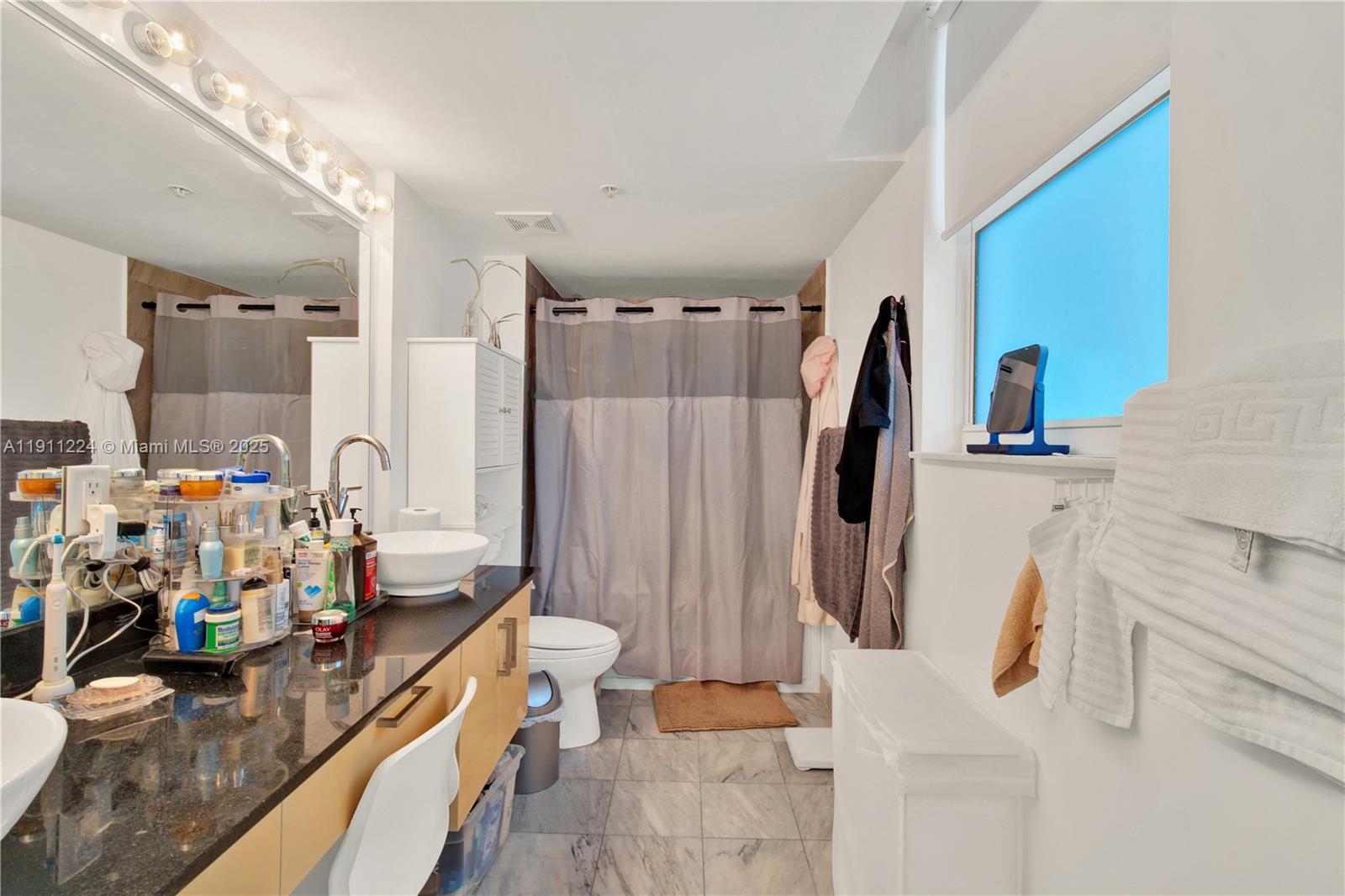 image Brickell On The River19