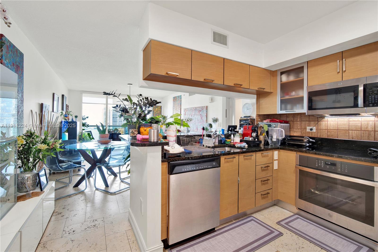 image Brickell On The River4