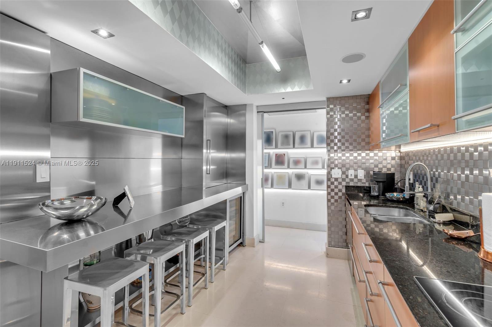 400 Alton Rd #706 Miami Beach, FL 33139