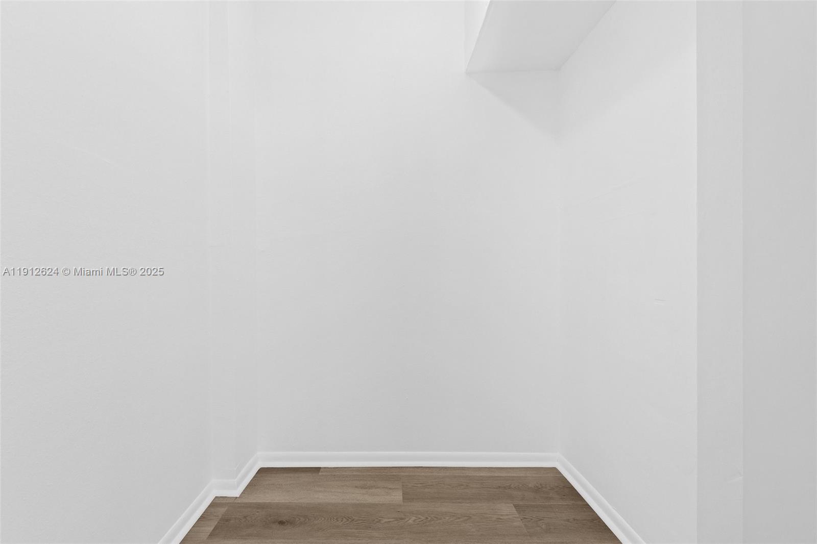 6900 Bay Dr #10I Miami Beach, FL 33141