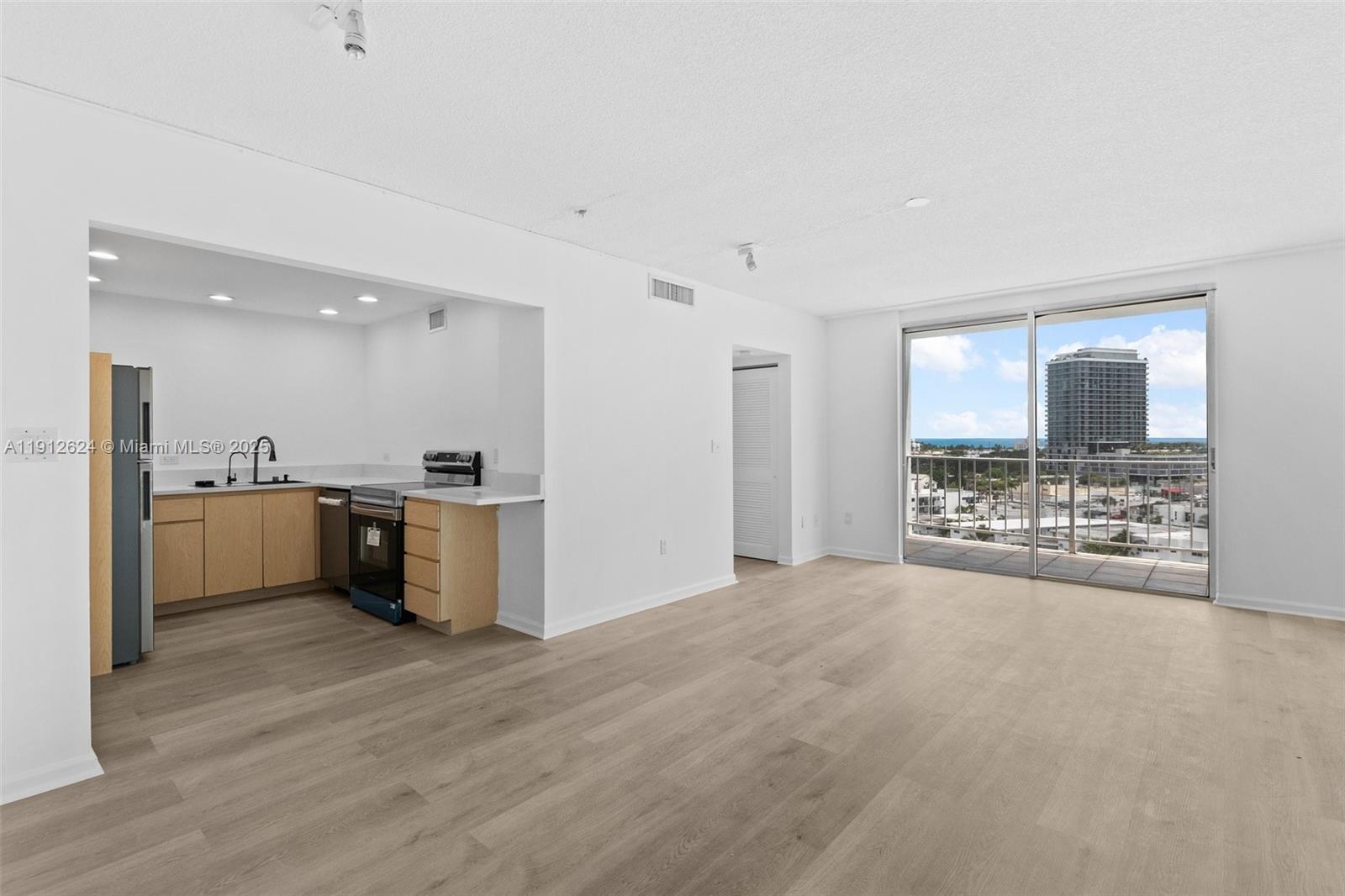 6900 Bay Dr #10I Miami Beach, FL 33141