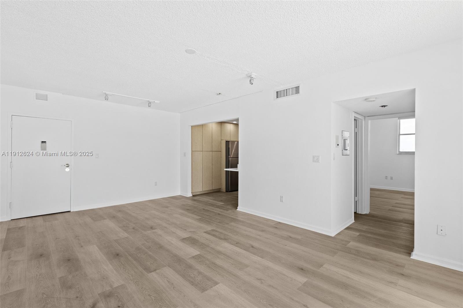 6900 Bay Dr #10I Miami Beach, FL 33141