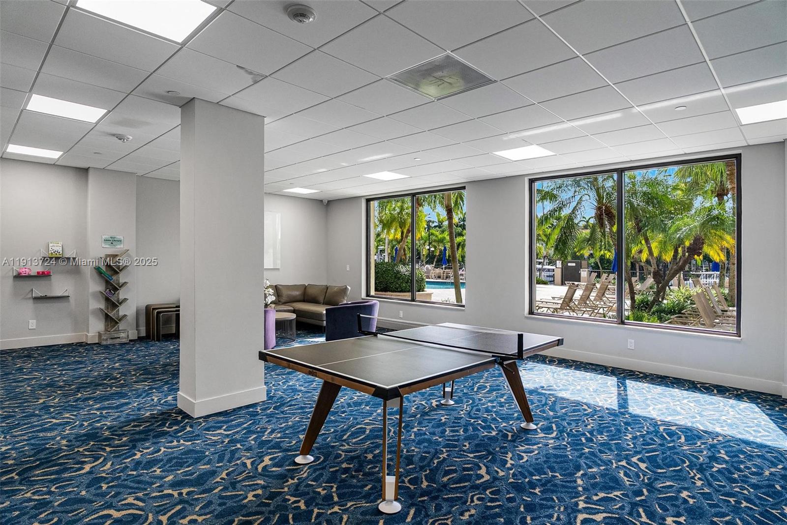 90 Edgewater Dr #1124 Coral Gables, FL 33133