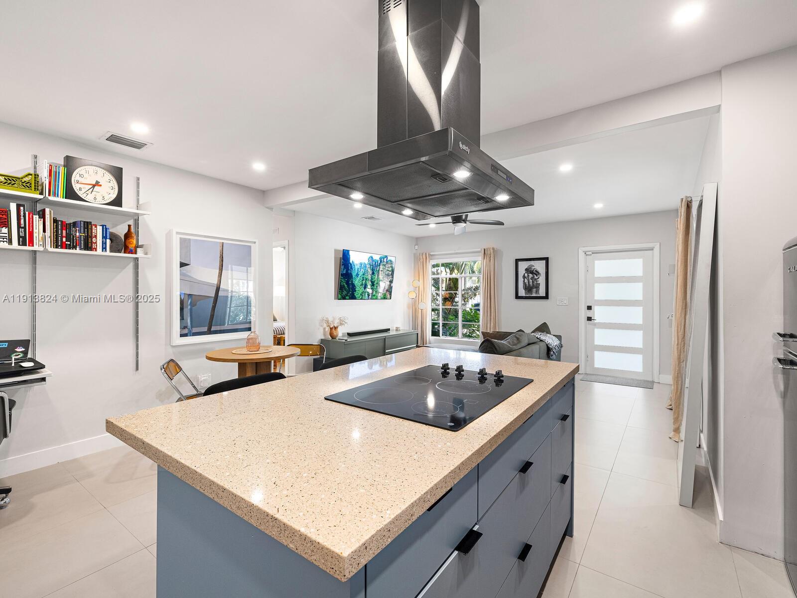 1009 NW 11th Ct Miami, FL 33136