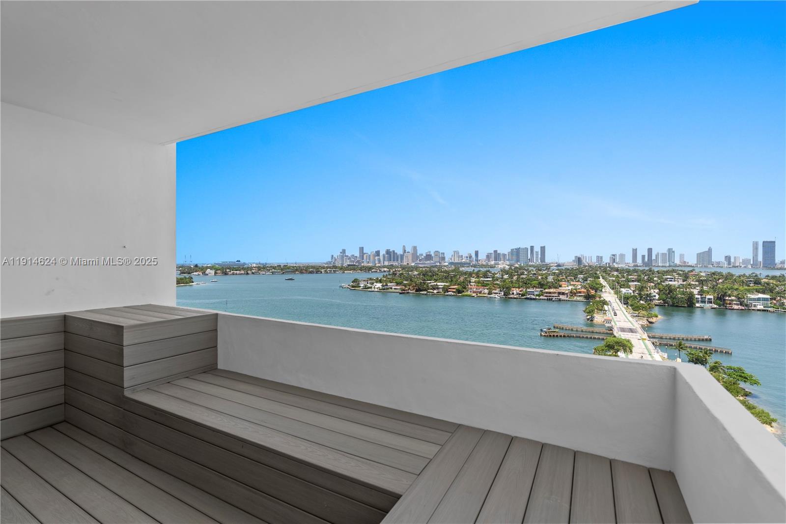 3 Island Ave #PHD 15D Miami Beach, FL 33139