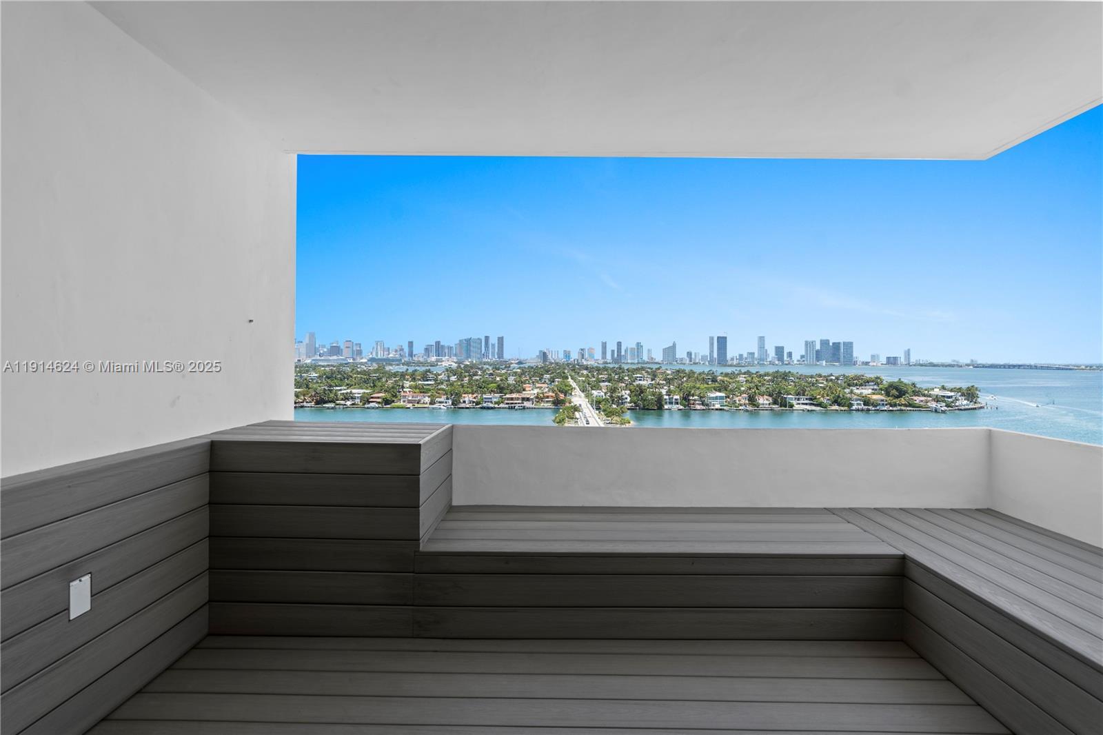 3 Island Ave #PHD 15D Miami Beach, FL 33139