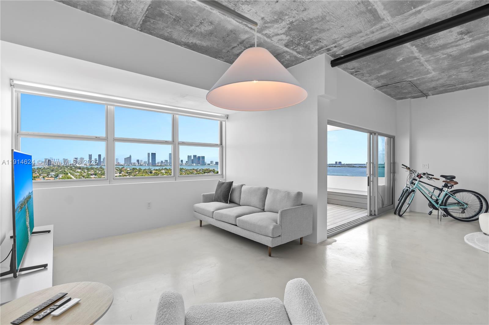 3 Island Ave #PHD 15D Miami Beach, FL 33139