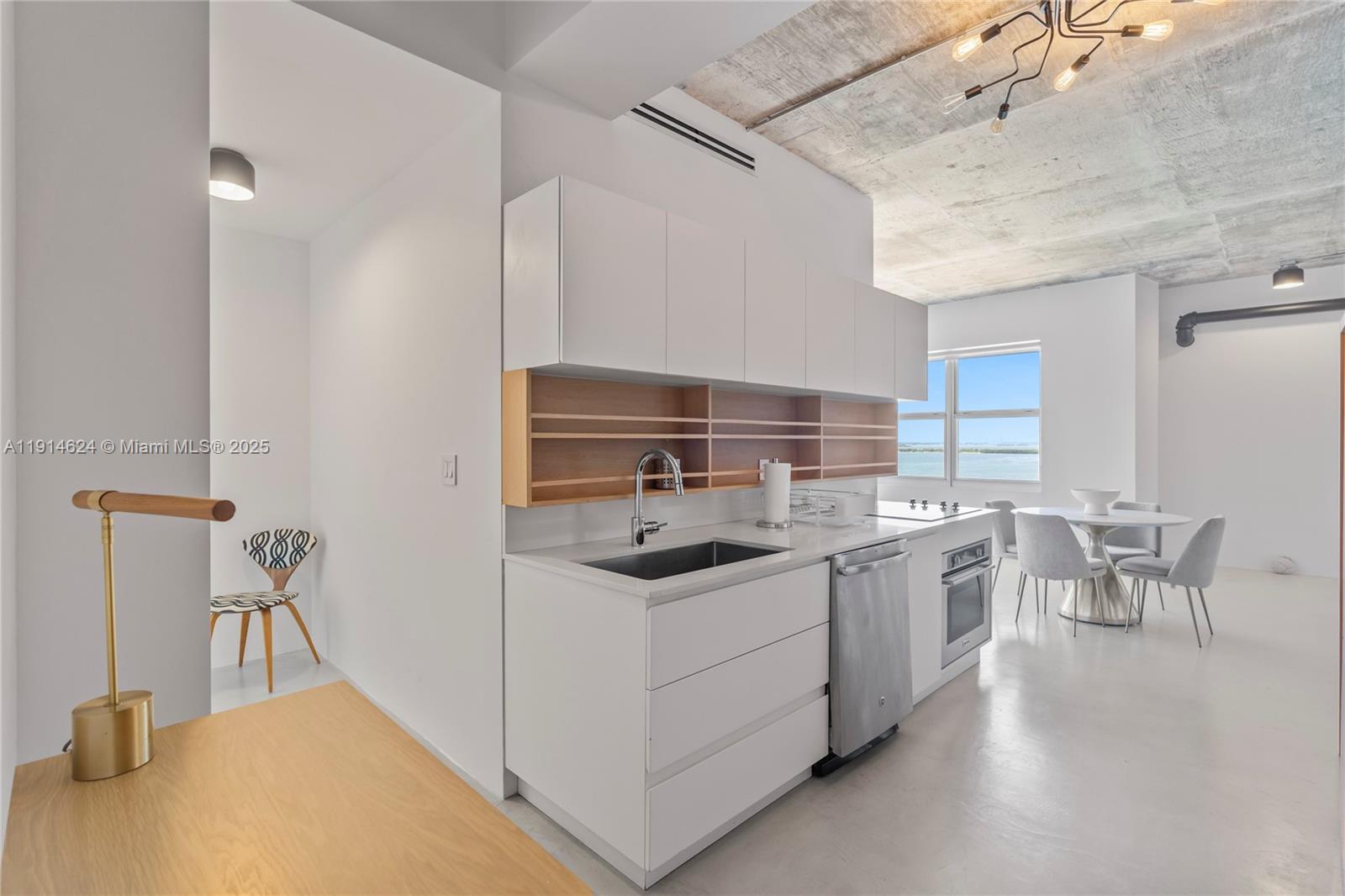 3 Island Ave #PHD 15D Miami Beach, FL 33139