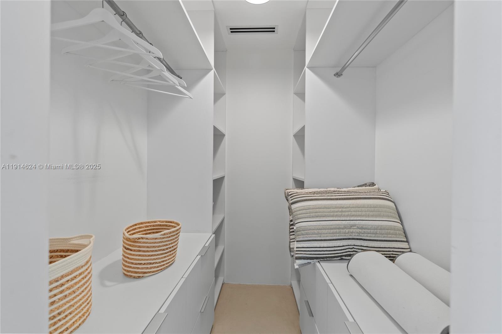 3 Island Ave #PHD 15D Miami Beach, FL 33139