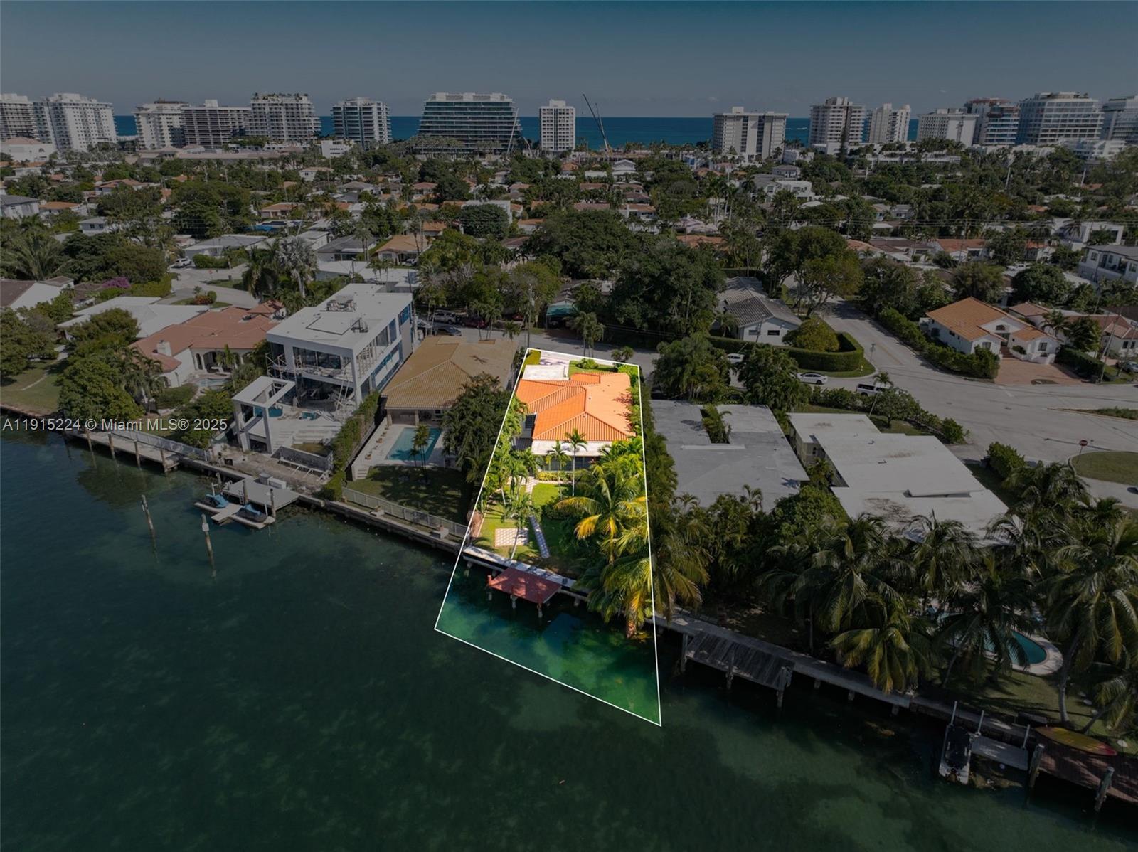 9316 Bay Dr Surfside, FL 33154