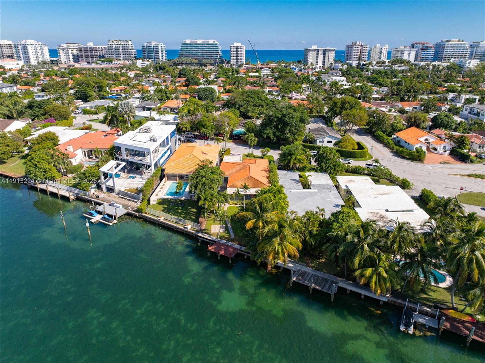 9316 Bay Dr Surfside, FL 33154