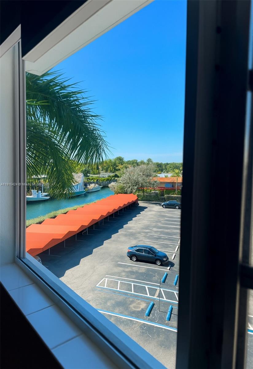 1700 NE 105th St #412 Miami Shores, FL 33138