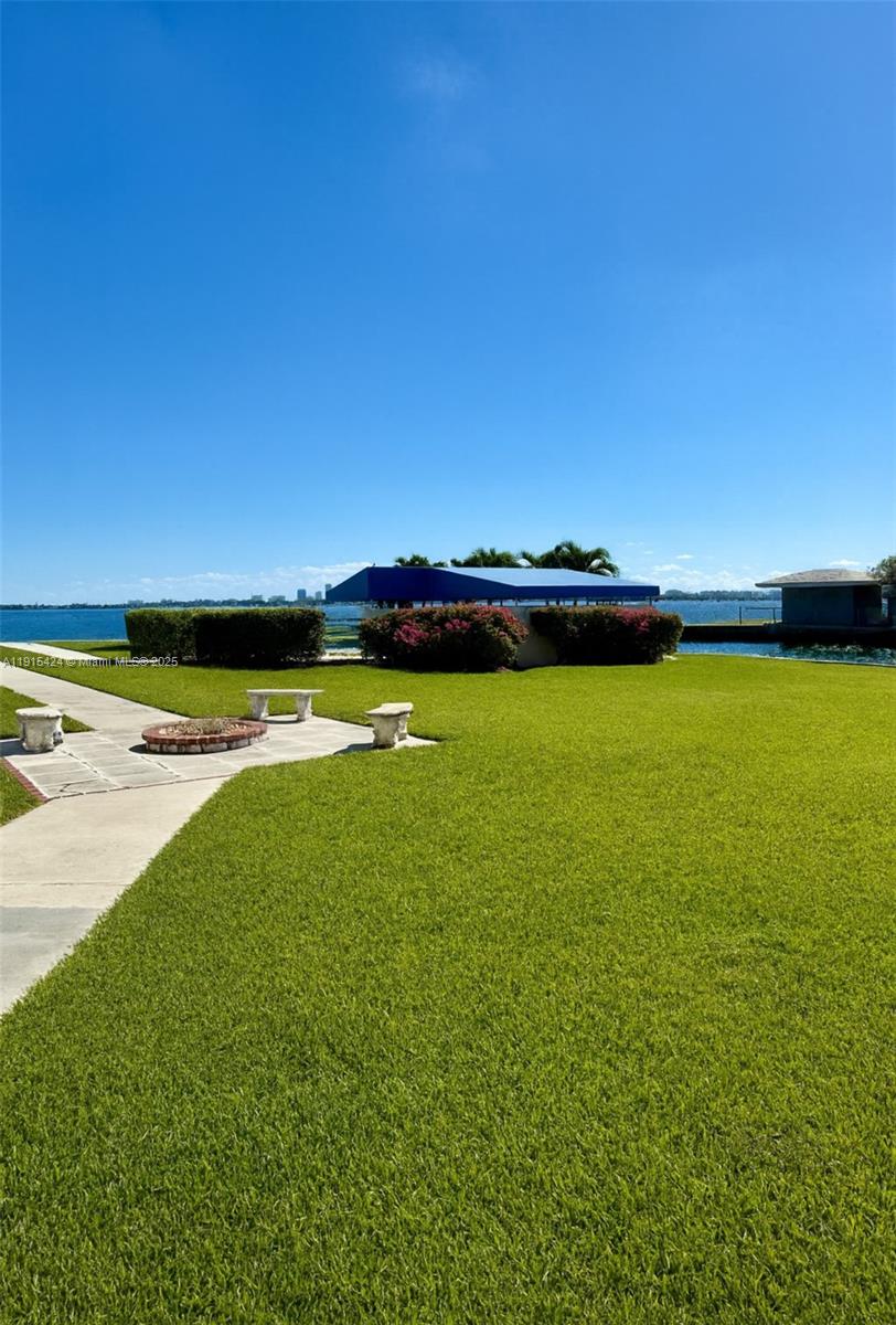 1700 NE 105th St #412 Miami Shores, FL 33138