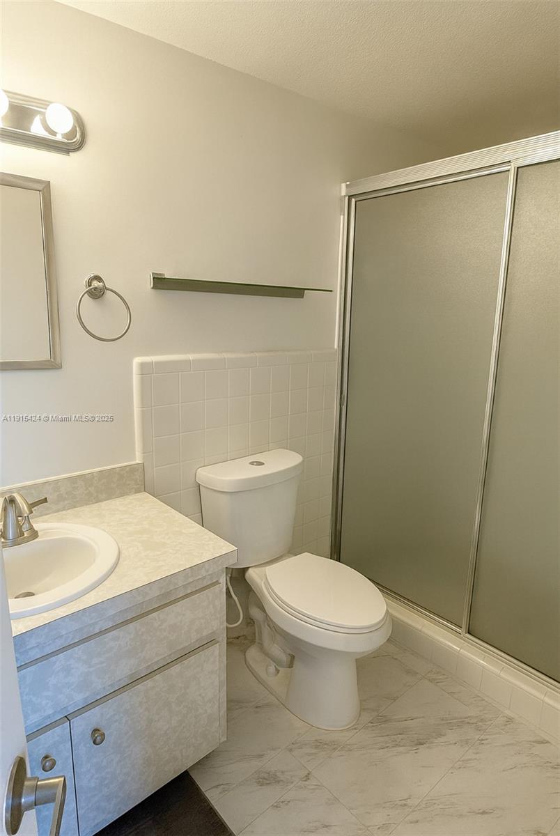 1700 NE 105th St #412 Miami Shores, FL 33138